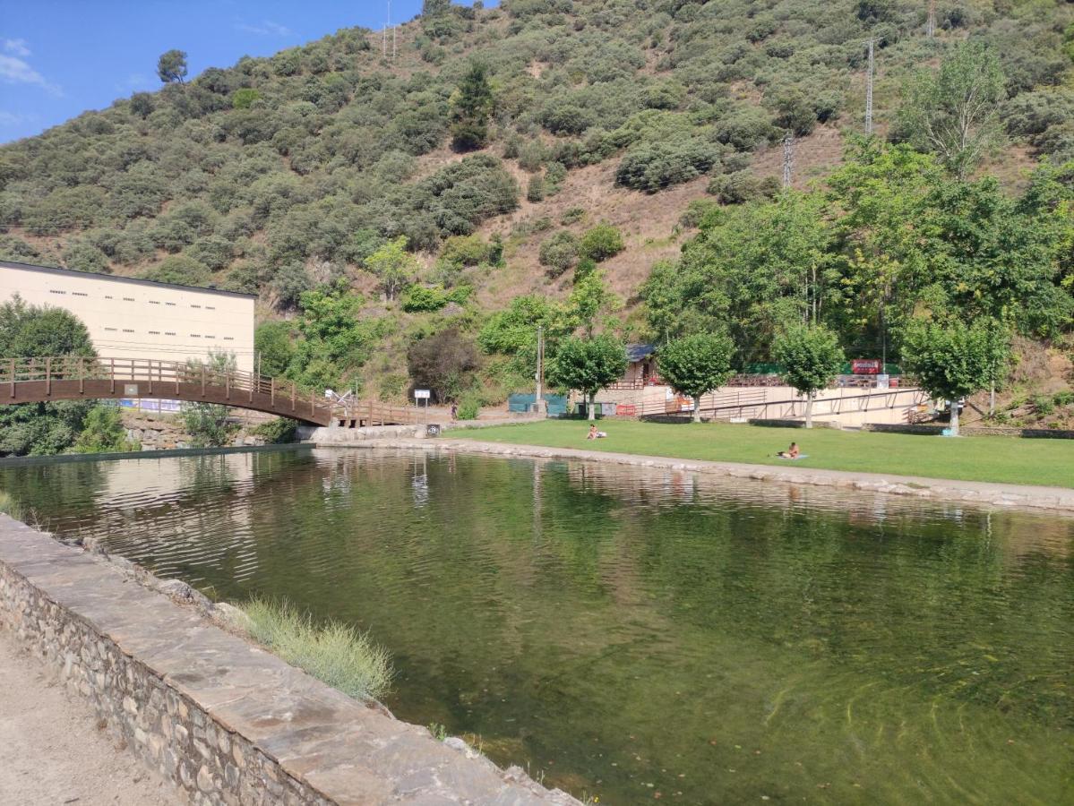 Hostal Cruce Villafranca Del Bierzo Exteriér fotografie