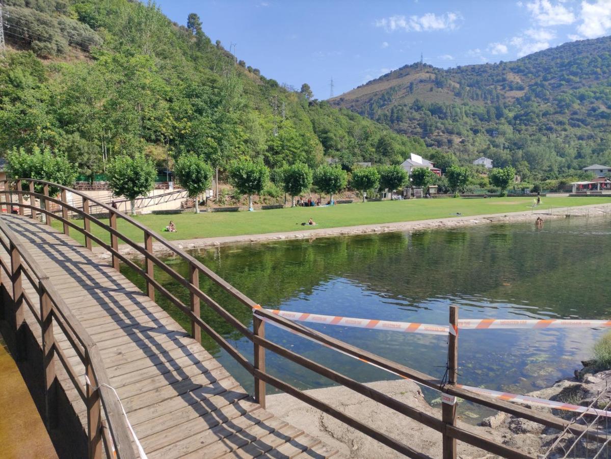 Hostal Cruce Villafranca Del Bierzo Exteriér fotografie